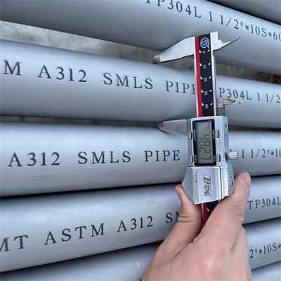 304 304L Seamless Welded Stainless Steel Tubing Sch 40 Pipe
